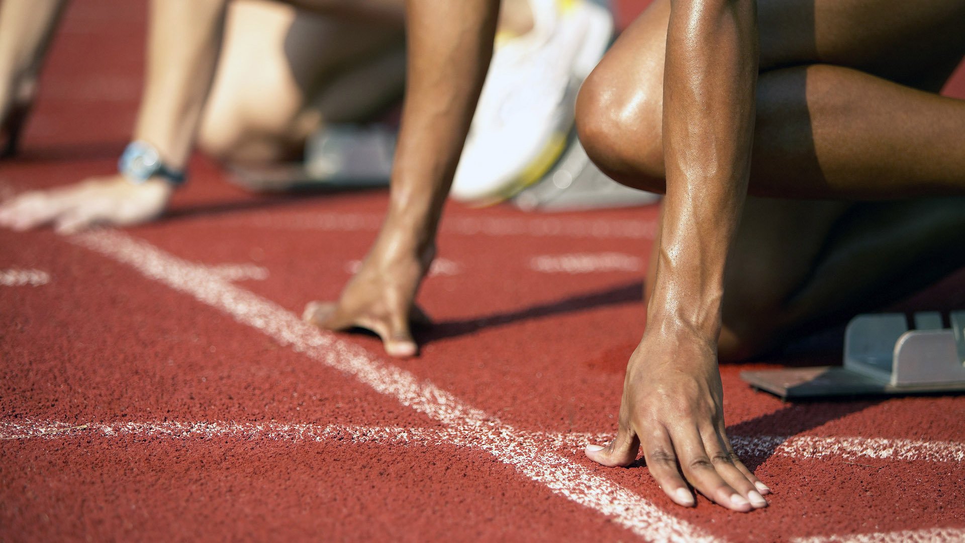 传统皮划艇竞技展，水上技术的精彩比拼，皮划艇视频比赛